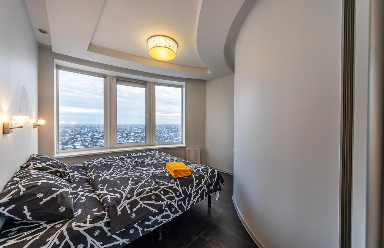 Luxury Apartment, Dniprovska Embankment26, Sokorki Киев Экстерьер фото